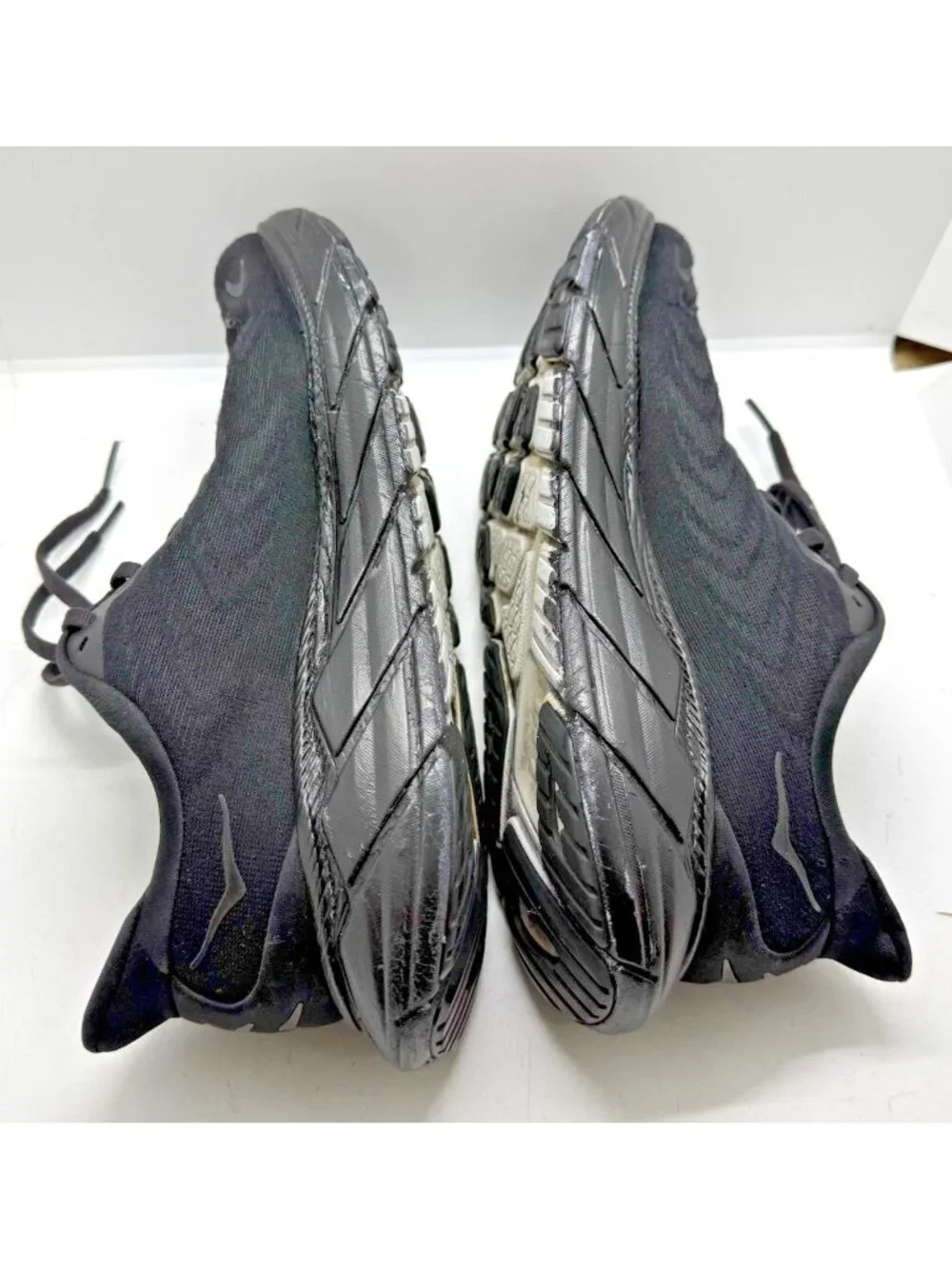 HOKA Arahi 6 Running Shoes Women Size 9.5 Black White Stability Road 1123195BWHT